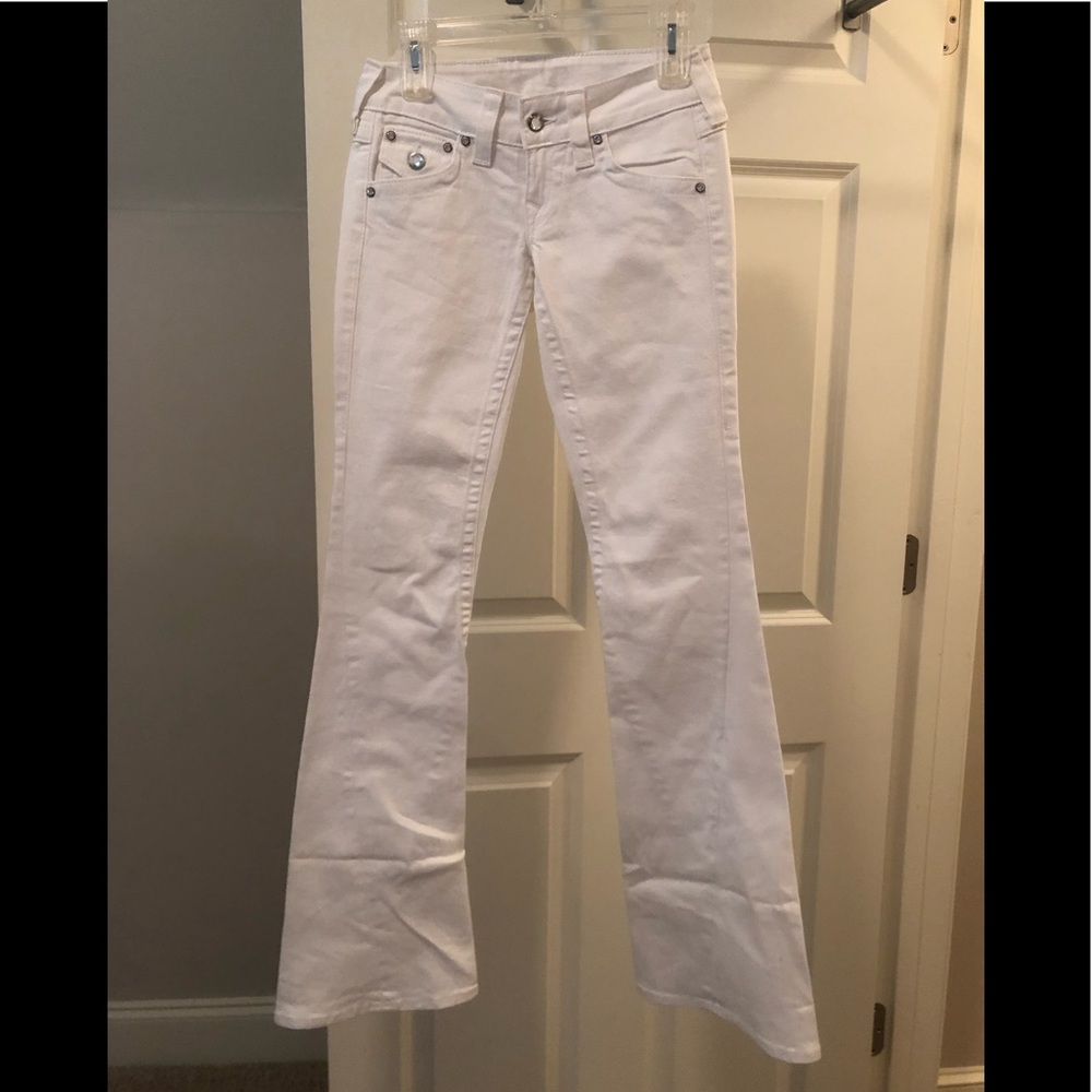 TRUE RELIGION WHITE RHINESTONE EMBELLISHED JEANS. NEW WITHOUT TAGS. Sz 25